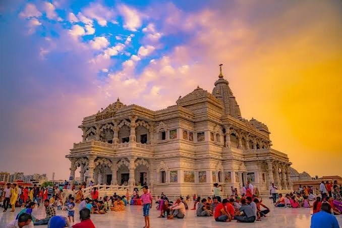 Dehradun to Vrindavan Taxi